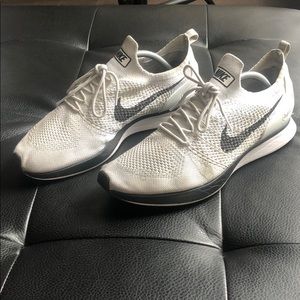 White Nike Air Zoom Mariah Flyknit Racer